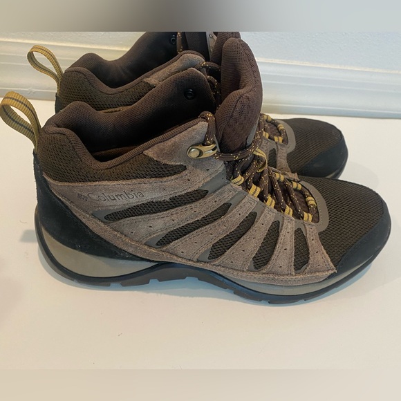 COLUMBIA REDMOND V2 MID WATERPROOF MEN'S 9 HIKING TRAIL SHOES - Picture 2 of 8